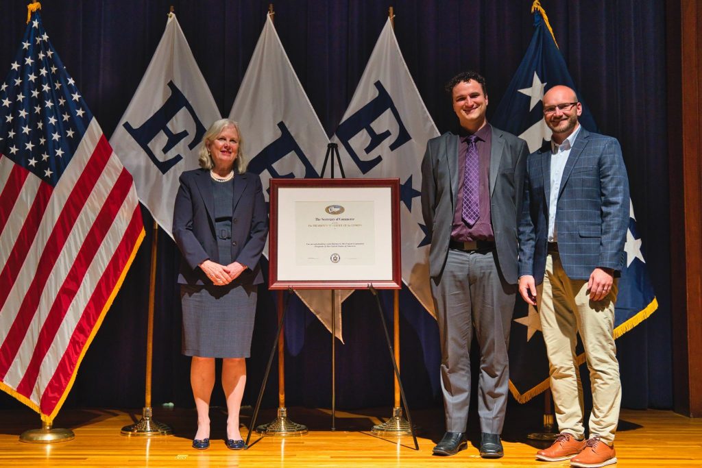 Mil Agro accepts an award